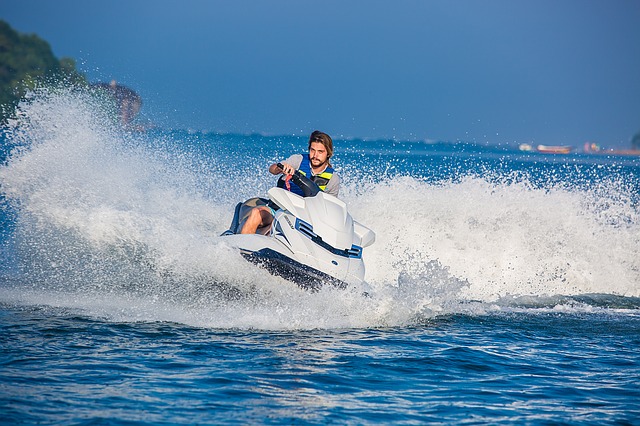 can-you-get-hurt-on-a-jet-ski-emergensea-malta